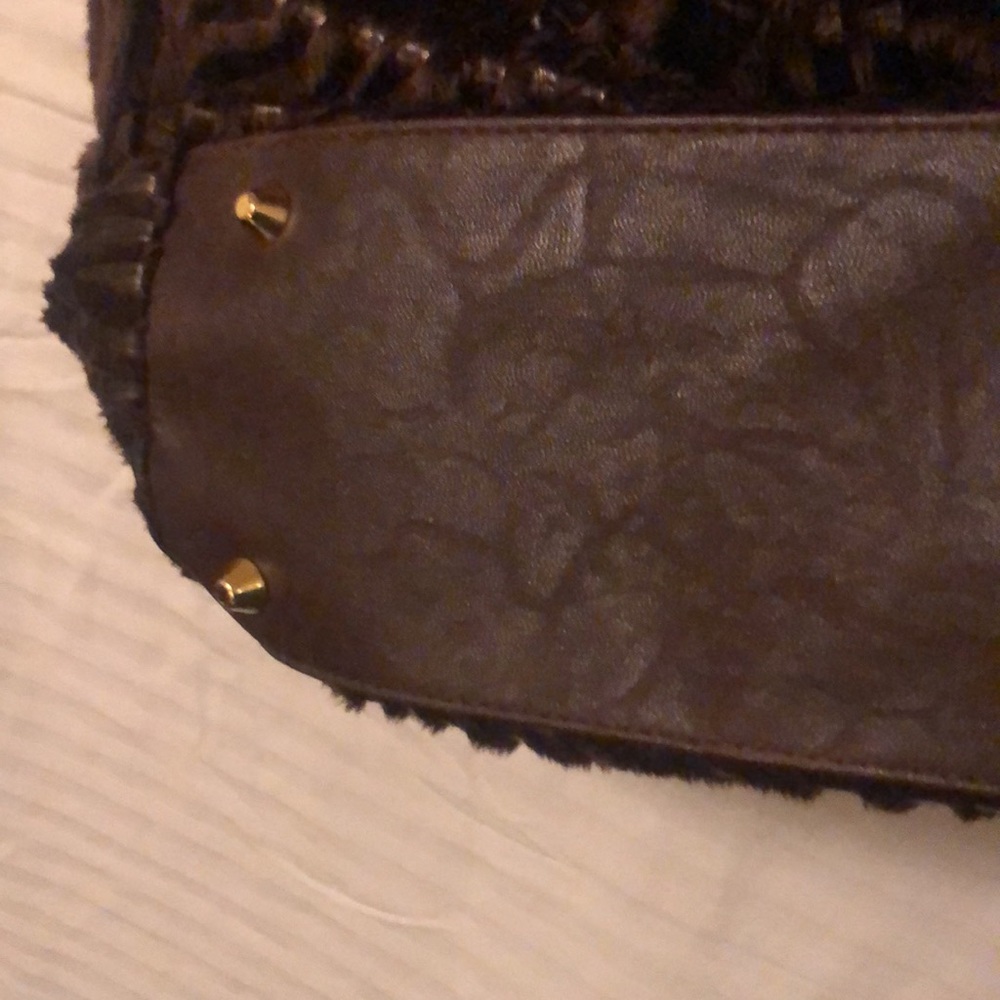 Braciano Shoulder Bag - Picture 6 of 12